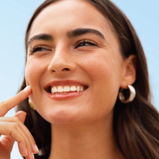 Cashew ShineOn Milky Lip Jelly Gloss 2