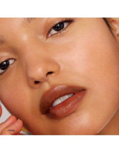 Signature Lip Lightweight Lipstick