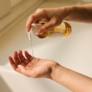 Centella Light Cleansing Oil 2