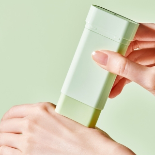 *PRONTO* Cica Cooling Sun Stick SPF50+ PA++++ 2